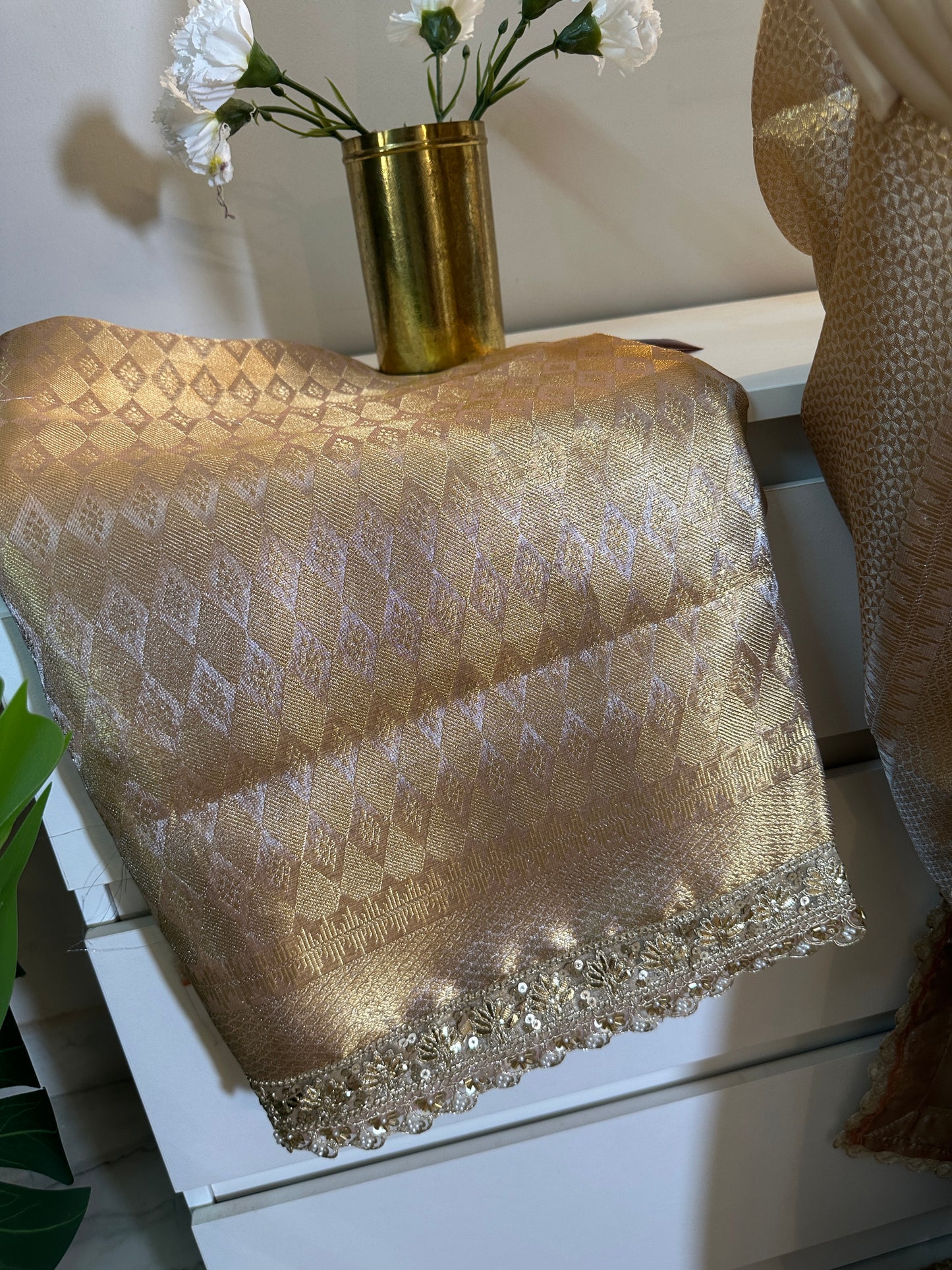 Varnika Kanjivaram Tissue Saree