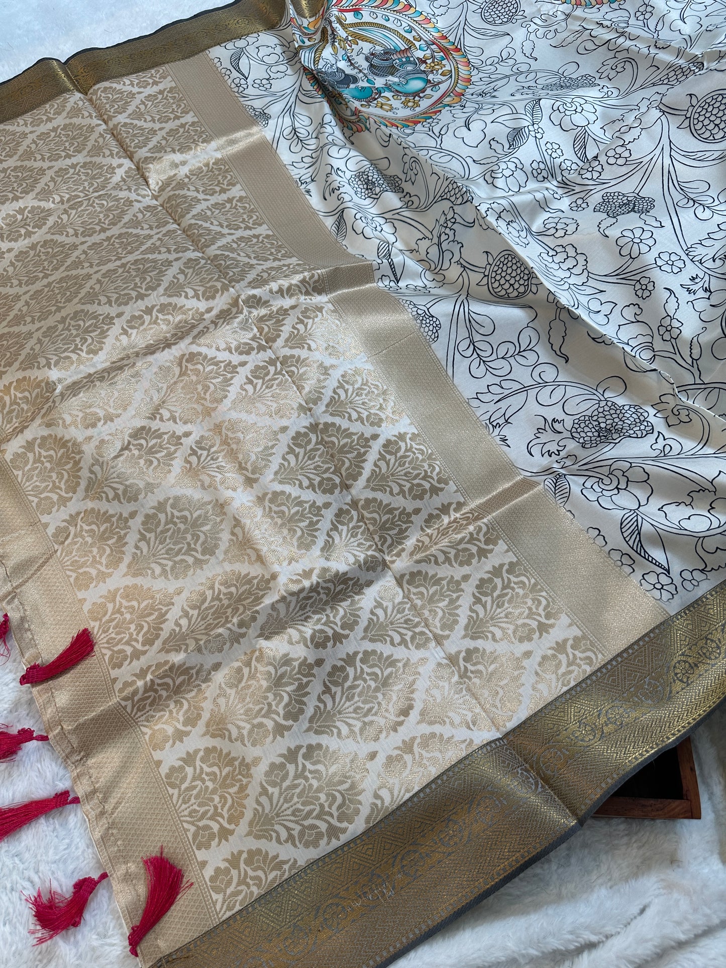 Outline Kalamkari Saree