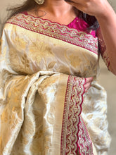 Load image into Gallery viewer, Raadha Saree
