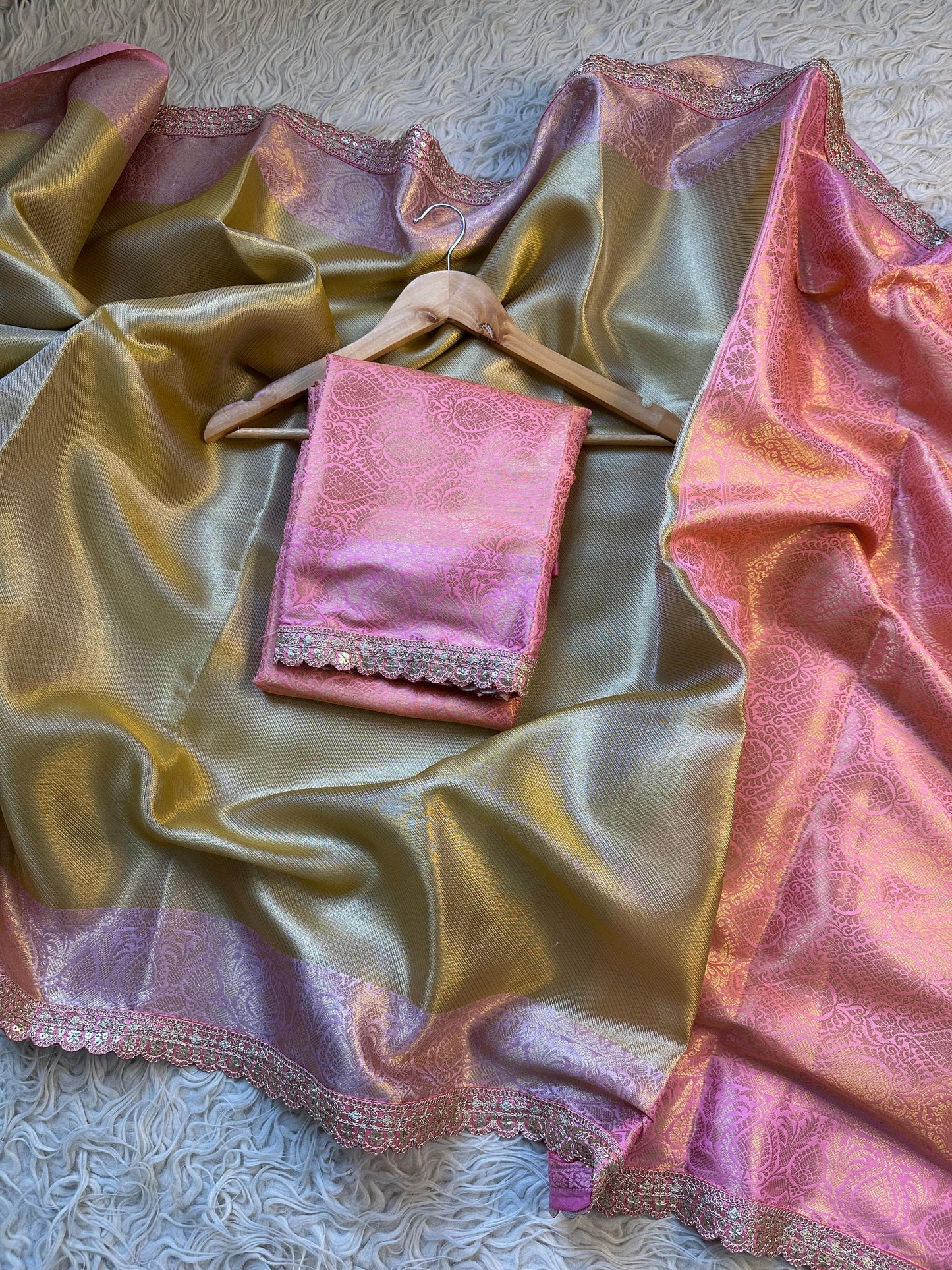 Gulabi Kanjivaram Tissue Saree