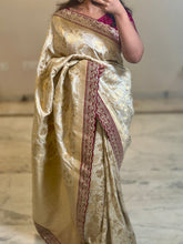 Load image into Gallery viewer, Raadha Saree
